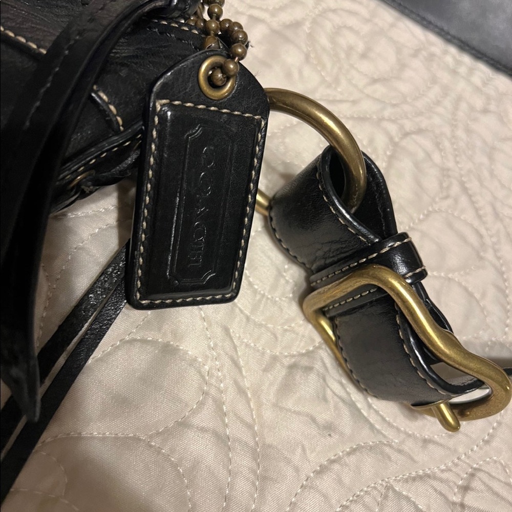 Coach Crossbody - Picture 4 of 7